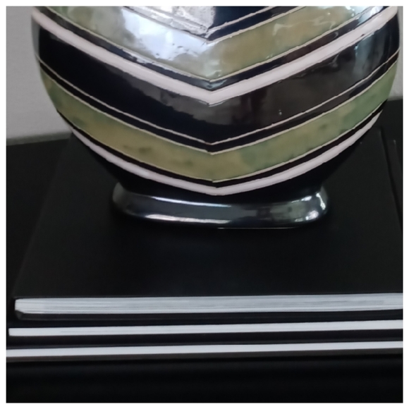 "THREE HANDS" Geometric Eclectic Ceramic Vase - Picture 6 of 9